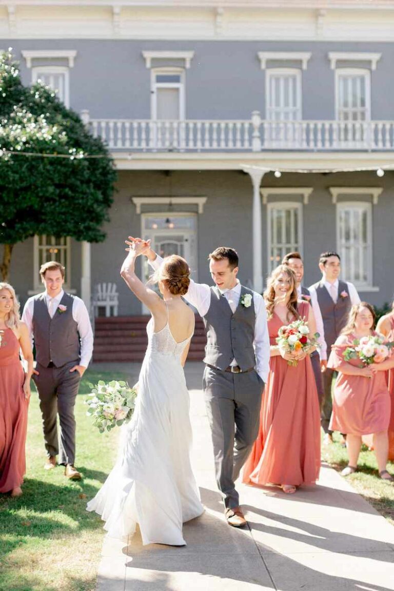 bride and groom at Glenwood Farmhouse
